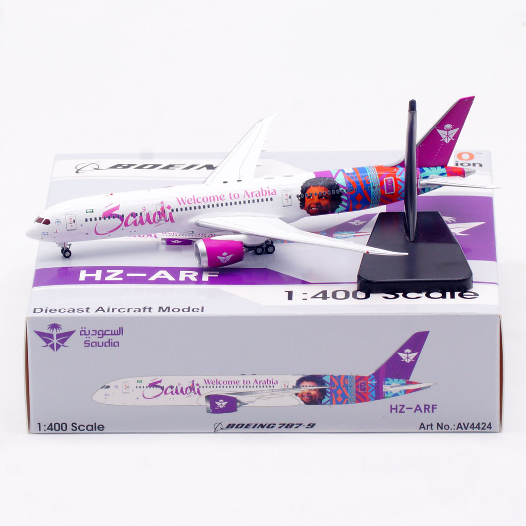 เอวิชั่น 1/400 沙特空 B787-9 彩金客机 ทหารเรือ-ARF