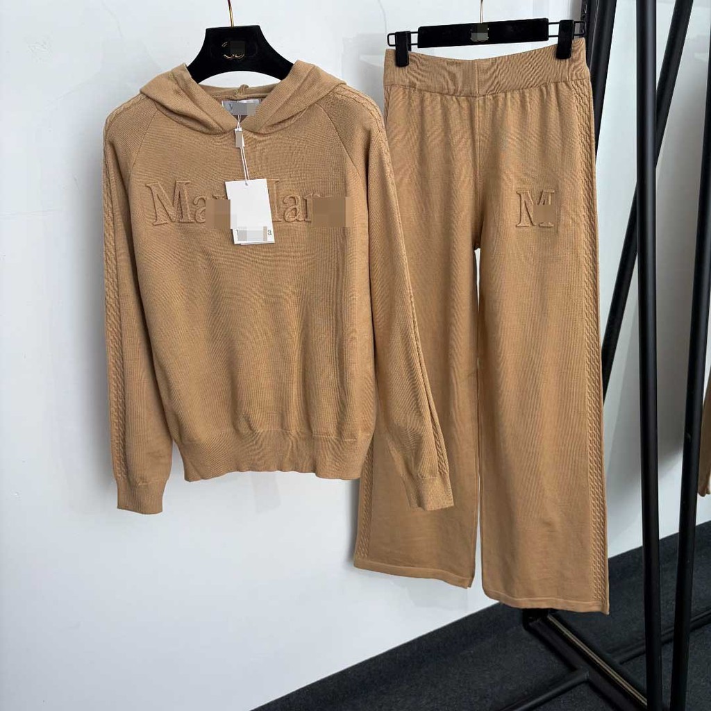 MaxMar * ชุดถักสามมิติ Air Jacquard Letter ถักเสื้อกันหนาวเสื้อกันหนาว + ด้านข้างบิดเอวสูง
