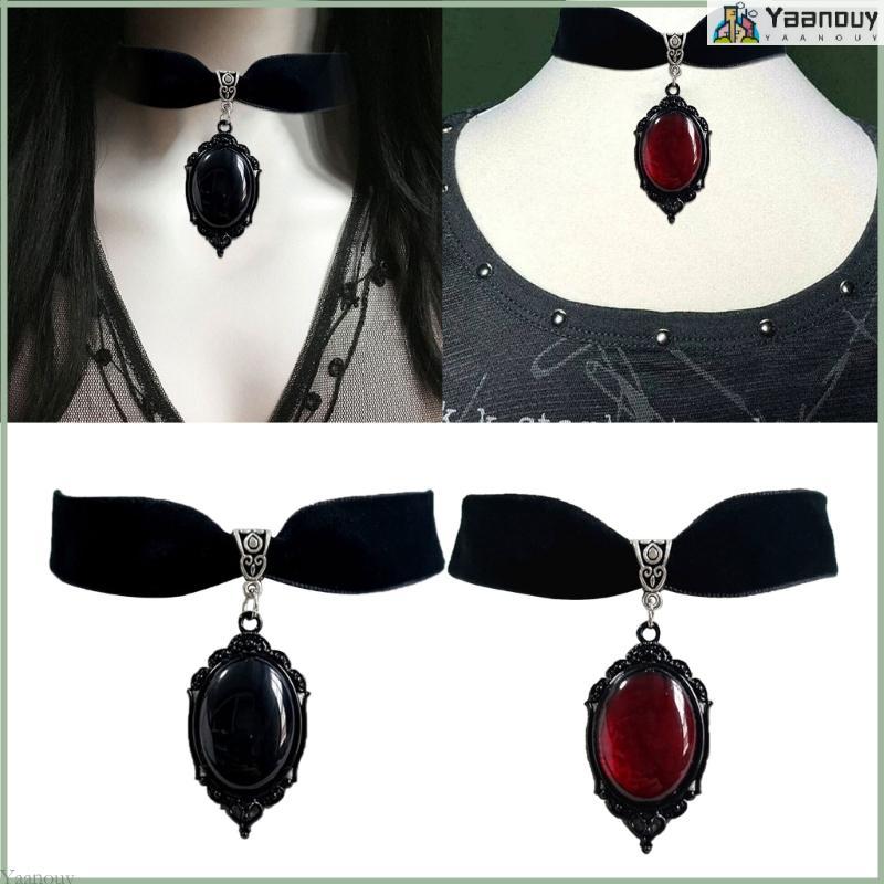 YAA Gothic Vintage Charm Necklace สำหรับผู้หญิง กํามะหยี่สีดํา