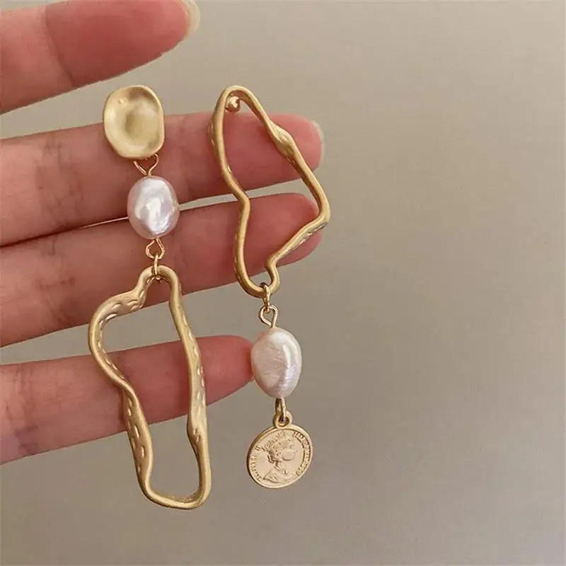 1Pair Hollow Irregular Shape Faux Pearl Decor Asymmetric Dangle Earrings Simple Y2K Style Creative F