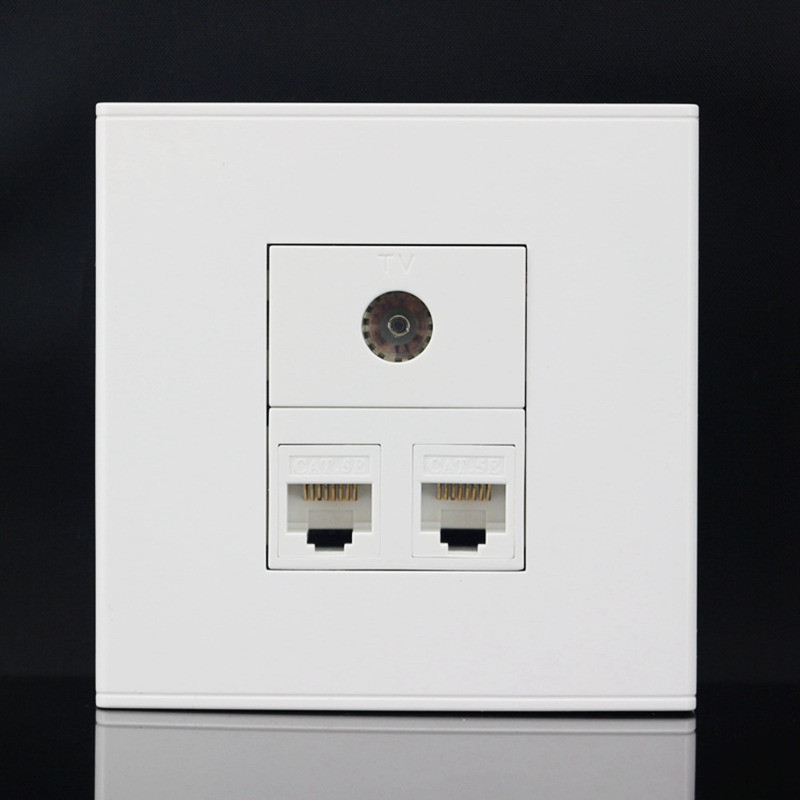 86 ประเภท 3 พอร์ตแบบบูรณาการแผงผนัง 2 CAT5E/CAT6 Gigabit RJ45 + Single TV Coaxial Wall Socket สําหรั