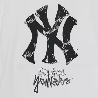 MLB เสื้อยืด ยูนิเซ็กซ์ Basic Mega Street Logo Over Fit T-Shirts รุ่น 3ATSB0563 50WHS สีขาว