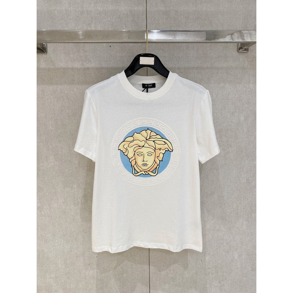 Versace/versace/2026 คลาสสิกรอบคอแขนสั้นเสื้อยืดผู้ชายผู้หญิงสไตล์กีฬา All-Match ด้านใน Match ของแท้