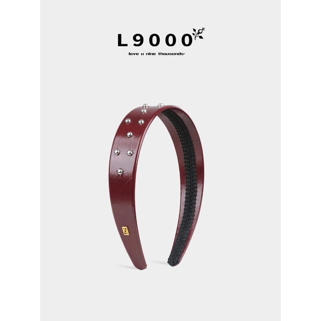 L9000/หนัง PU ฝรั่งเศสปีใหม่แถบคาดศีรษะสีแดงหญิงฤดูร้อนแถบคาดศีรษะ Retro Pressed ผม Headwear 2026 สไ