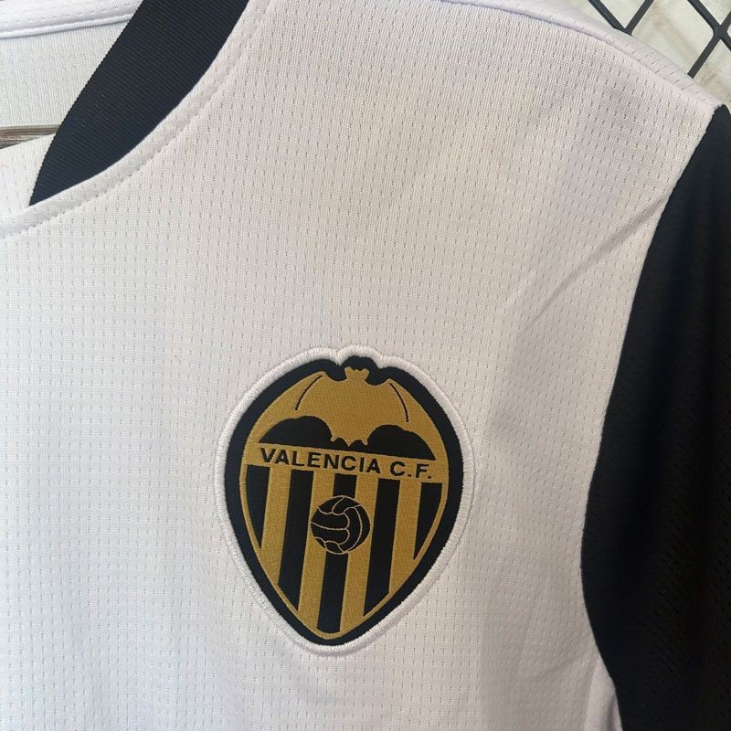เสื้อฟุตบอลแขนสั้น Valencia Sijia Home Jersey รุ่น 24-25 ดีไซน์ดูดซับเหงื่อและมีช่องระบายอากาศข้างๆ