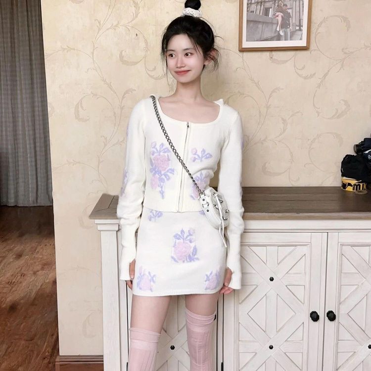 Retro สไตล์ฝรั่งเศส Fresh Jacquard เสื้อสเวตเตอร์ถักสั้นแจ็คเก็ตสะโพกกระโปรงชุดสองชิ้น i Slim-fit Sl