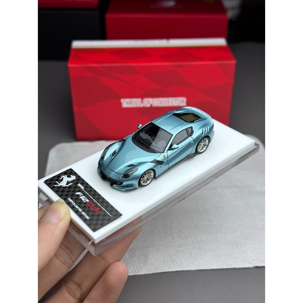 Fuelme Fuelme 1/64 Ferrari F12 TDF Azure ภายในไม่มีการแยกสีส่วนบุคคลเช่นน้ําแข็งสีฟ้าบรรจุภัณฑ์ที่สม