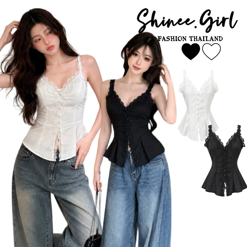 SHG พร้อมส่ง🌹เสื้อสายเดี่ยวคอวี แต่งลูกไม้ กระดุมหน้า ชายระบาย สไตล์เกาหลี วินเทจ แฟชั่นผู้หญิง เซ็กซี่ ขายดี ฮิต