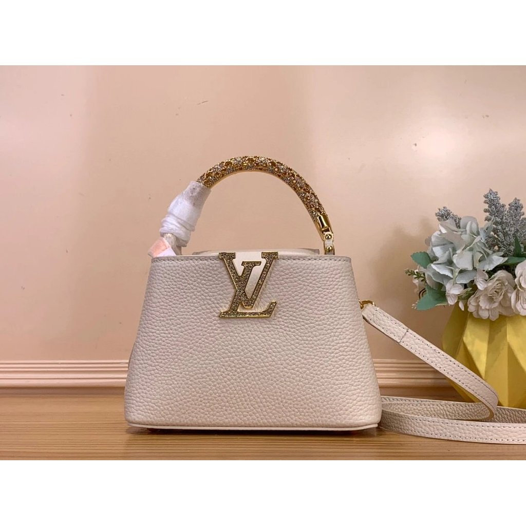 Top m14177 สีขาว/เพชร Handle This Mini Handbag มาพร้อม Exceptionals Series, Taurillon Cow Leather In