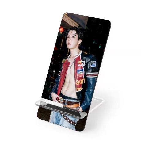 BTS JHOPE JHOPE JHOPE ขาตั้งโทรศัพท์มือถืออะคริลิคเดสก์ท็อปตกแต่ง Star สินค้าสไตล์เดียวกัน