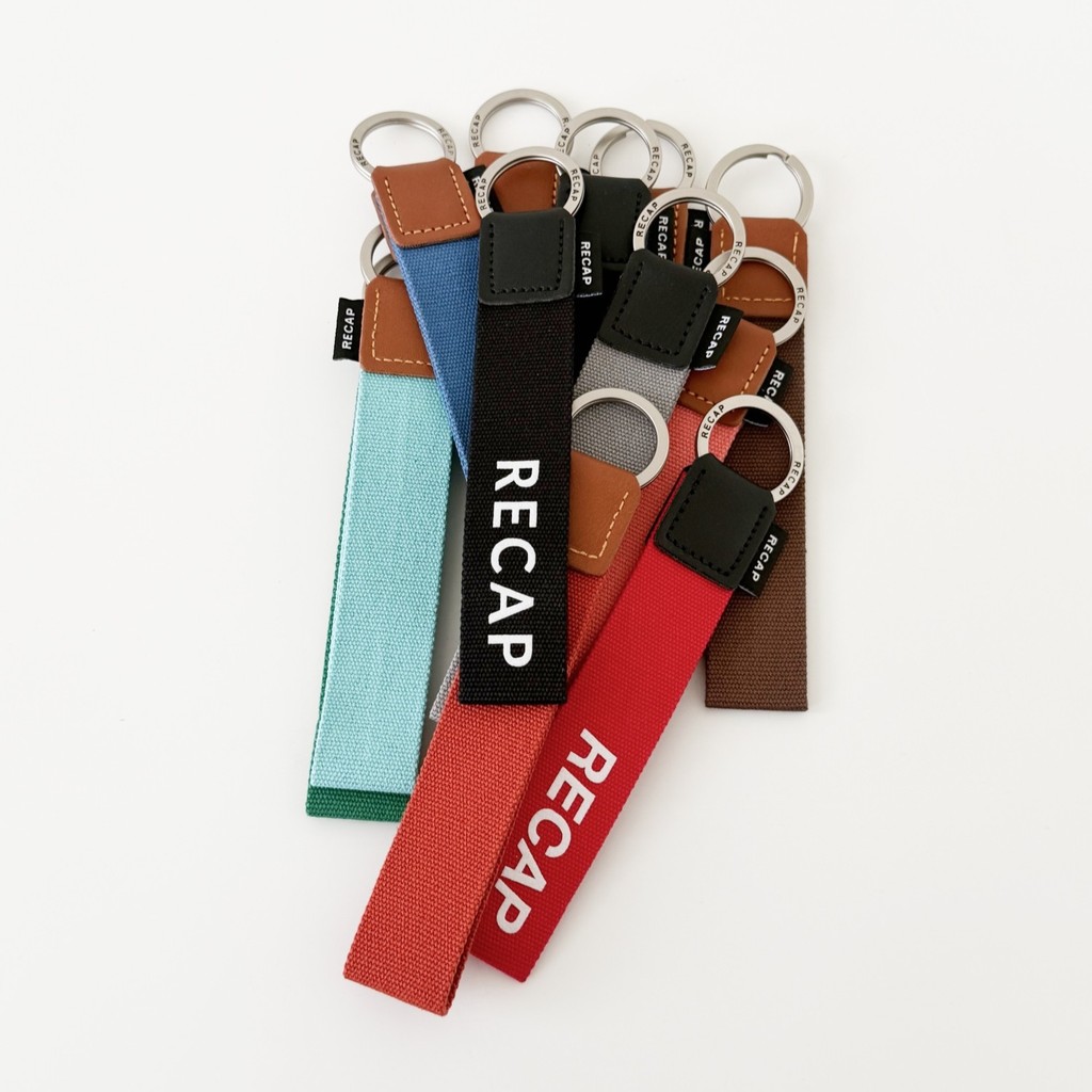 RECAP CLASSIC KEYCHAIN | พวงกุญแจ สั่งทำชื่อ Personalized name. [ Yes IDID ]