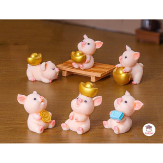 แก๊งหมูถือเงิน [ เซต 8 ชิ้น ] ตุ๊กตาจิ๋ว โมเดลจิ๋ว แต่งสวน
