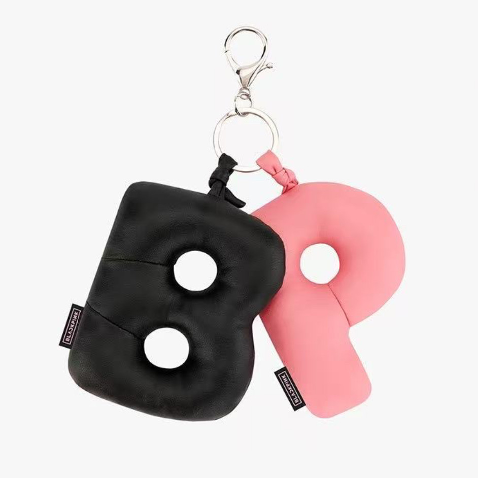 [POP Red Man Store] สินค้าแฟลช BLACKPINK สินค้า Flash Shop สินค้า-BP Letter Soft Velvet พวงกุญแจ