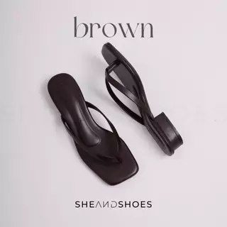 SHEANDSHOES - Kaira รองเท้าหูคีบ ส้นสูง 1 นิ้ว [Sz.36 - 43] สายคีบนิ่ม พื้นนุ่ม