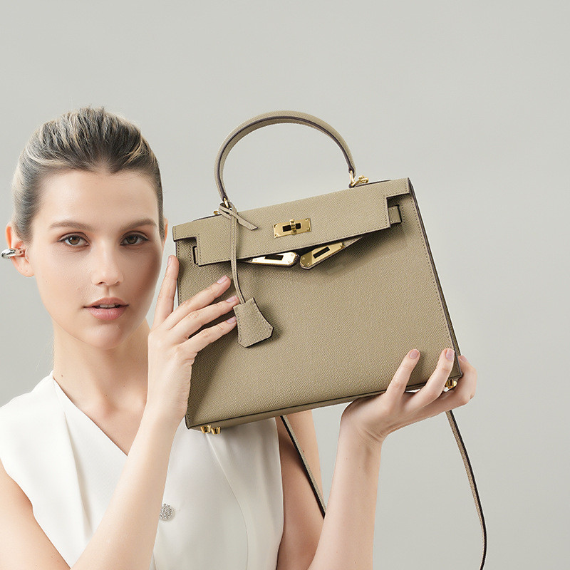 Kelly Bag ดีไซน์หนังแท้ Niche Messenger Bag Female Kelly All-Match Female Office Worker Small Bag Ha