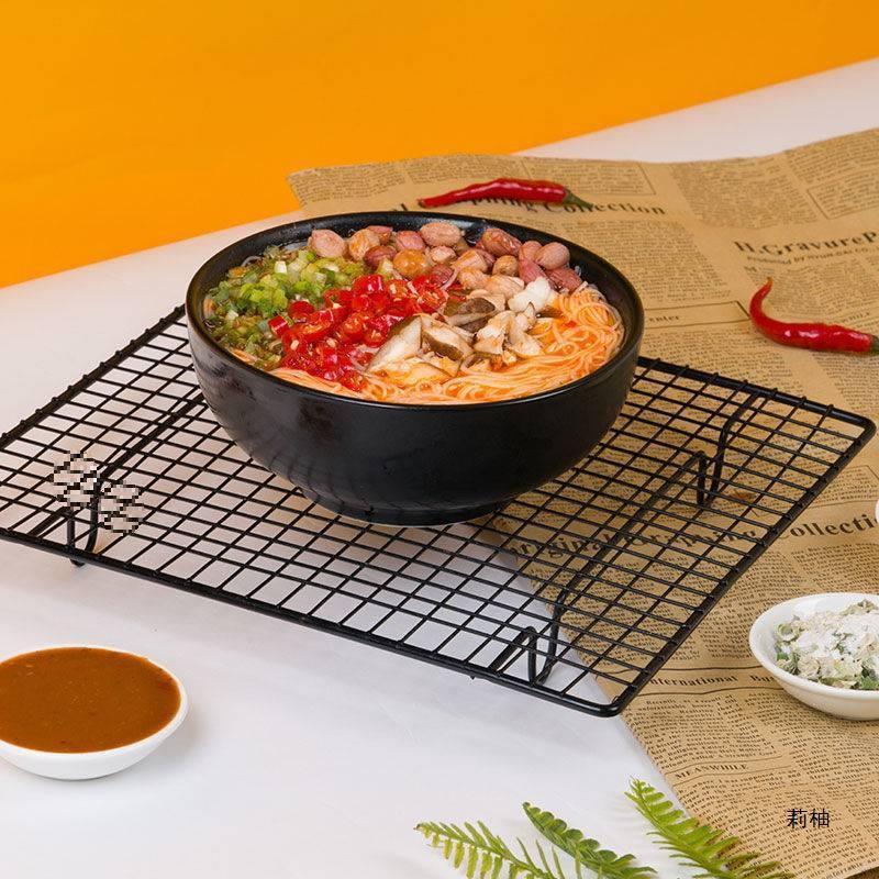 A Kuanjia Huaxi Beef Noodles Soul-ecstasing Rice Noodles Cotton Yang Rice Noodles Instant Food หอพัก