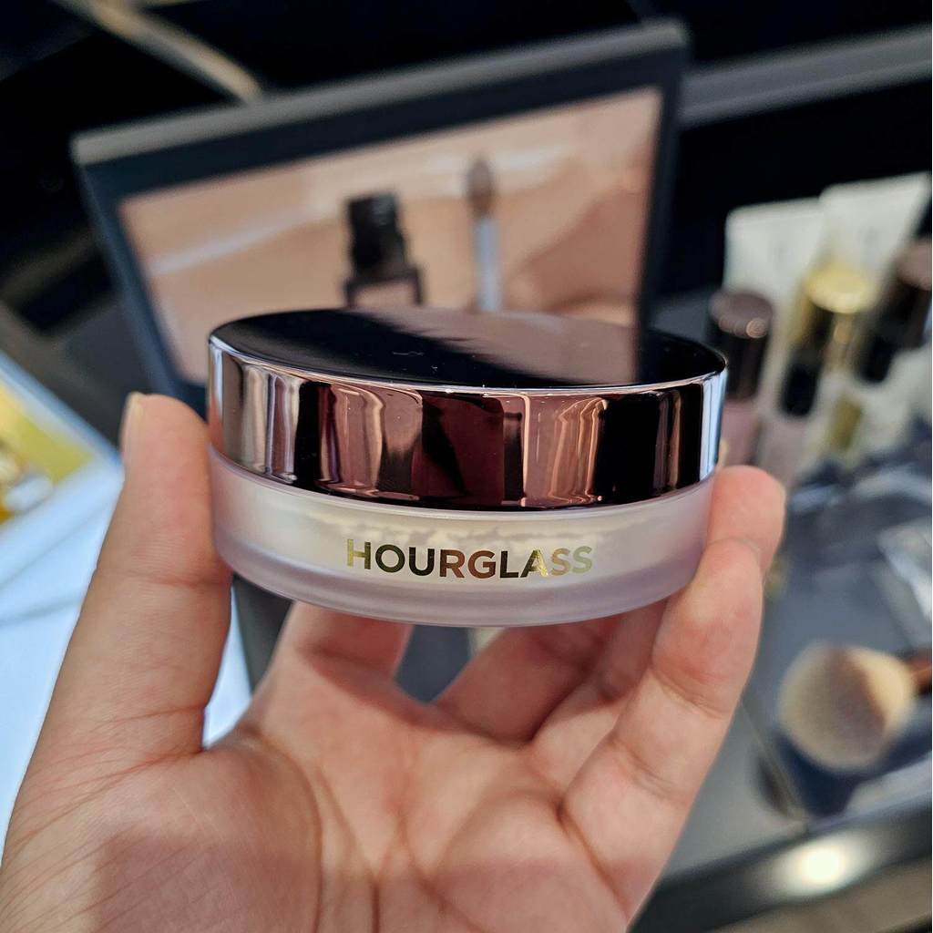Hourglass Soft Veil Gold Setting Powder 10.5g Small Gold Jar แป้งแต่งหน้าติดทนนาน