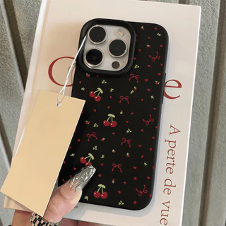 เข้ากันได้สำหรับ เคสไอโฟน11 เคส iphone 16 Pro Max 8 7Plus XR 12 13 14 15 Pro Max เนื้อหนัง TPU น่ารักน่าหยิก Cherry Case