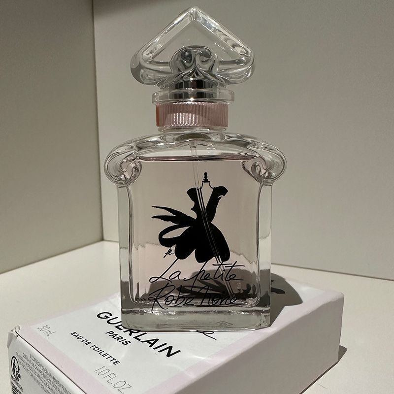 Guerlain Guerlain Little Black Dress Perfume Eau De Toilette EDT30ml น้ําหอมกลิ่นฟลอรัลฟรุ๊ตตี้20260