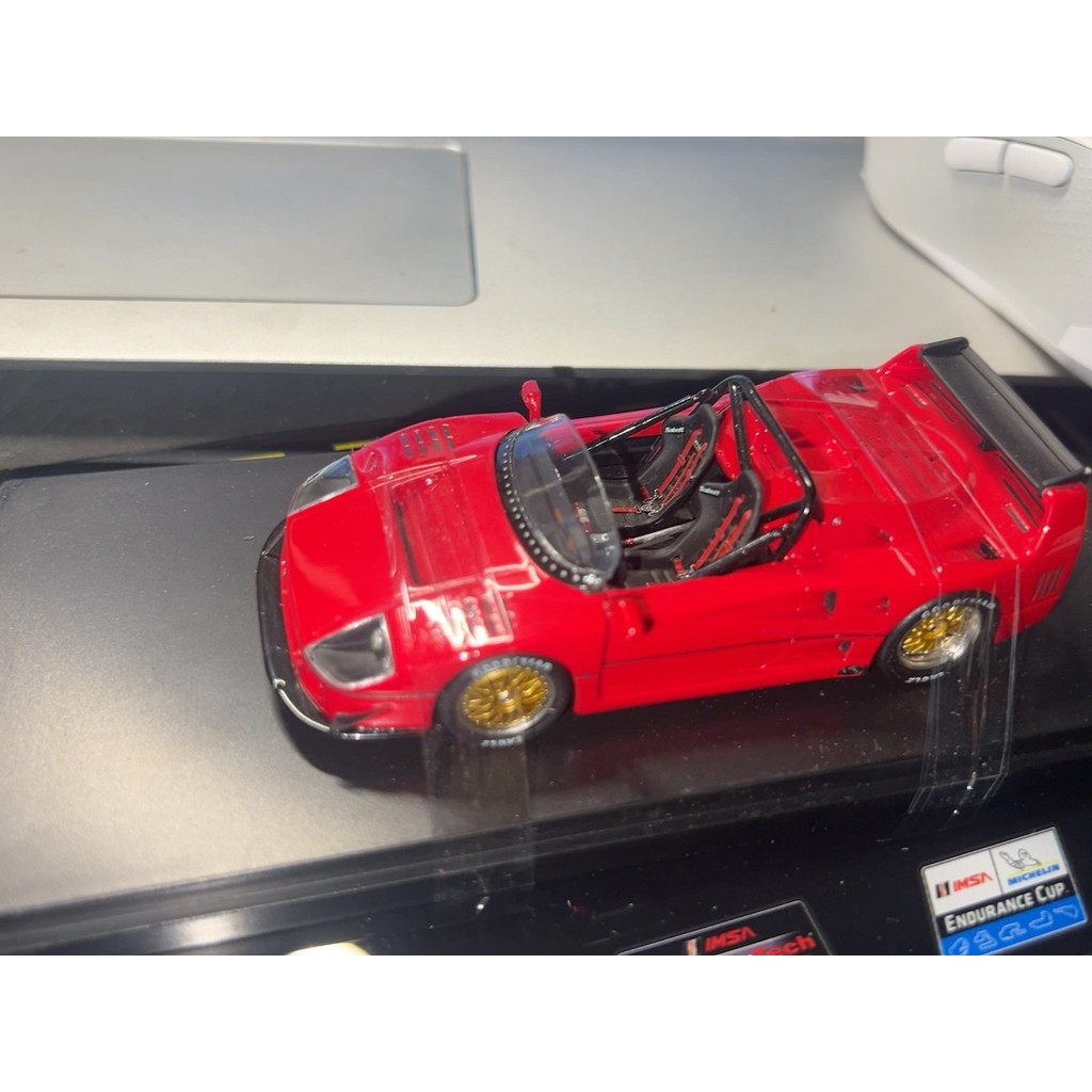 [เด็กกําพร้าพร้อมสต็อก] รถหลวมด้านบน+ทหาร Ferrari f40LM Convertible 1/43 รถรุ่นวัสดุเรซินเบอร์รี+Bar