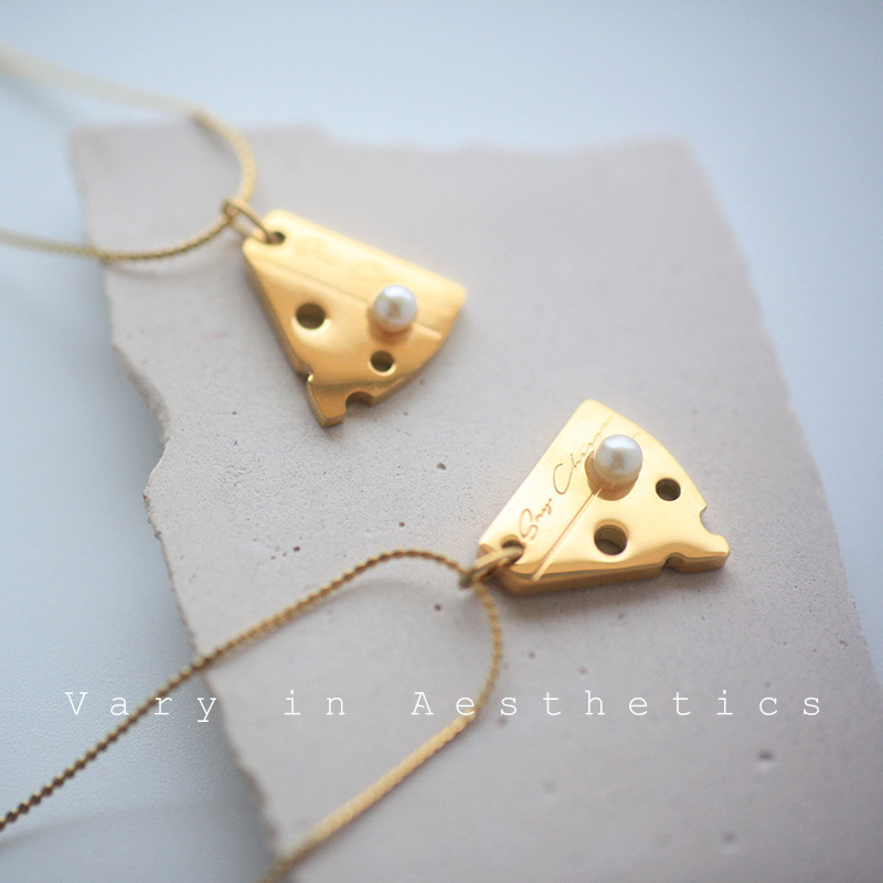 VIA Original Designer 2026 สไตล์ใหม่อินเทรนด์ไข่มุกน้ําจืดธรรมชาติ Clavicle Chain หญิง Benming ปีหนู