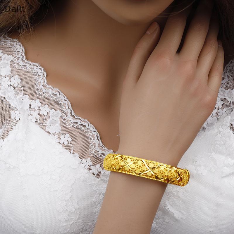 Dailt ผู้หญิง Charm สร้อยข้อมือกําไลข้อมือ Hollow-out ดอกไม้กําไลข้อมือสําหรับตะวันออกกลางเวียดนามงานแต่งงานเจ้าสาวเครื่องประดับของขวัญ (TH)