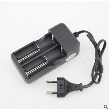 เครื่องชาร์จ 18650 สล็อตคู่ 26650 เครื่องชาร์จพร้อมสายชาร์จคู่ 18650 เครื่องไฟฉายมัลติฟังก์ชั่น