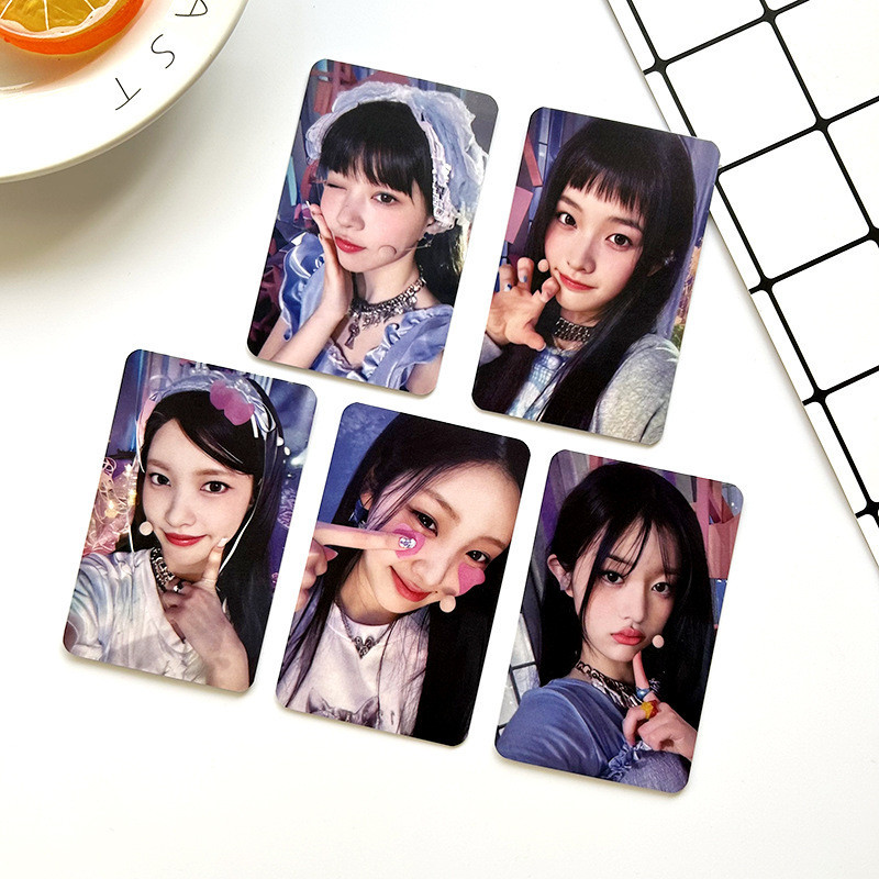 ILLIT M2 การ์ดพิเศษ Debut Card Live Card Lucky Card การ์ดสุ่มโปสการ์ด Star Merchanded