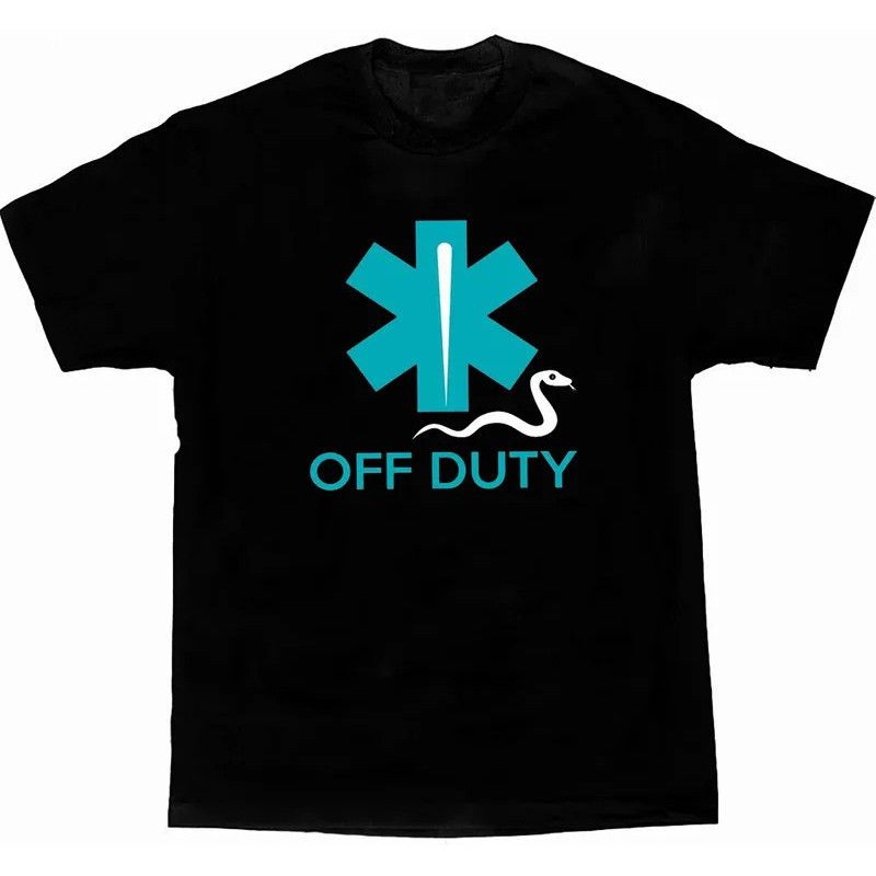 เสื้อยืดลายตลกสำหรับเจ้าหน้าที่ EMS EMT Paramedics ลายงูขณะพักงาน ผลิตจากผ้าฝ้าย 100% คอทรงกลม แขนสั