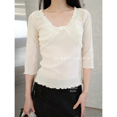 IU Room 1629 เสื้อลูกไม้กํามะหยี่ทําเครื่องหมาย F