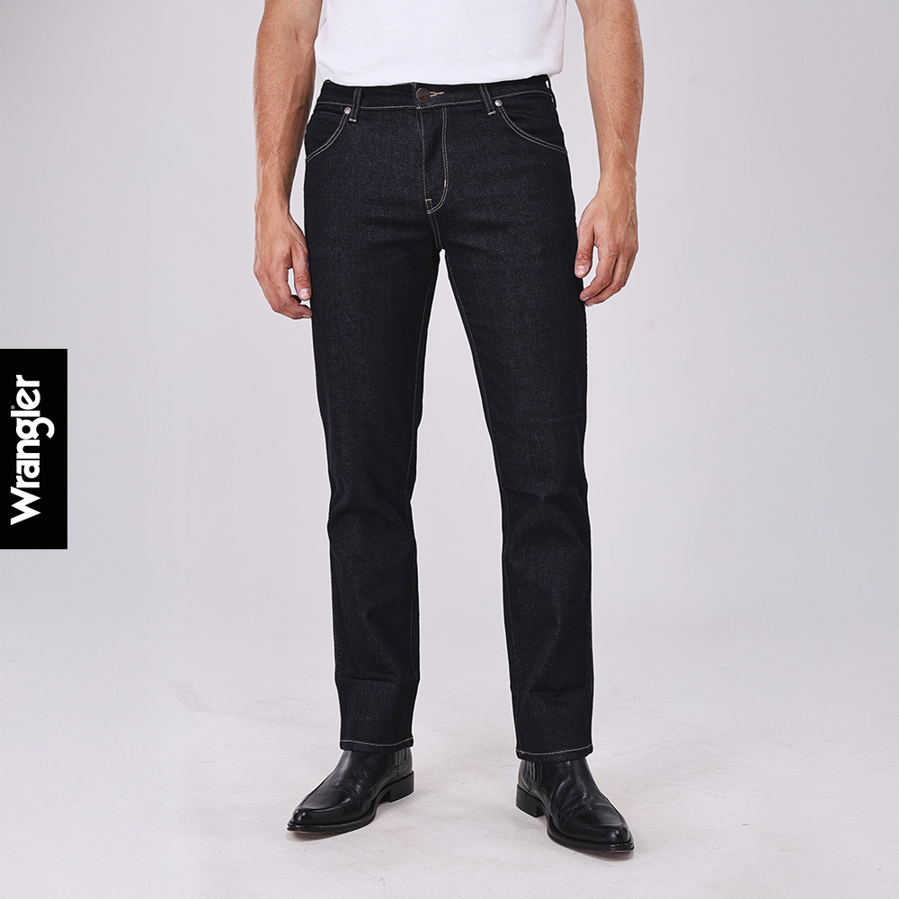WRANGLER กางเกงยีนส์เอวกลางทรงตรง GREENSBORO รุ่น WR WR15Q36Y แรงเลอร์ กางเกงผู้ชาย กางเกงยีนส์ DENIM