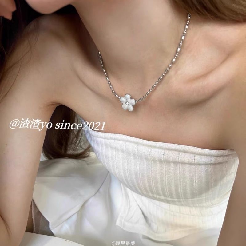 ตะกรัน Yo สไตล์เกาหลี Drip Glaze ดอกไม้ขนาดเล็ก Sweet Design Sense เพชร-studded ข้าวเมล็ดรอบลูกปัดสร