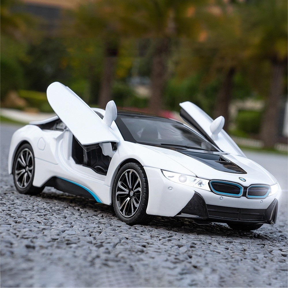 1:22 Scale BMW i8 Alloy Car Model Diecast Car Sound Light Car Lovers Collection Kids Birthday Gift M
