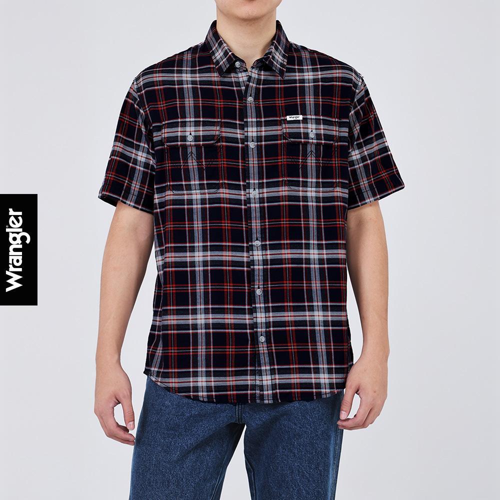 WRANGLER เสื้อเชิ้ตแขนสั้นผู้ชาย รุ่น WR S126MSHSF04 สีดำ