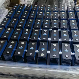 【แบรนด์ใหม่】30AH 3.2V LiFePo4 battery แบตเตอรี่ แบตเตอรี่ลิเธียม แบตเตอรี่ลิเธียมไอออน แบบชาร์จไฟได้ แบตเตอรี