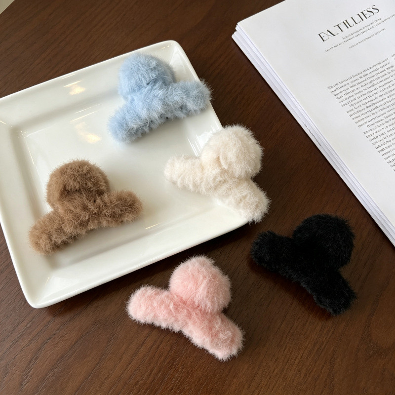 Soft Plush Mini Shark Hair Claw คลิป,น่ารักปุยออกแบบน่ารักอุปกรณ์เสริมผมสําหรับผู้หญิงทุกวันกลับ Head Updo