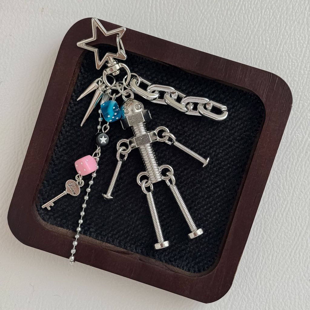 Y2K Millennium Style Screw Villain Keychain Cyberpunk Dice Mechanical Metal Pendant Niche Backpack P