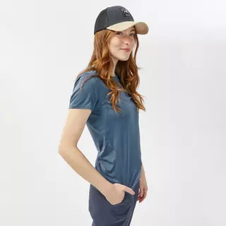 Decathlon Women’S Mountain Walking Short-Sleeved T-Shirt เสื้อยืดแขนสั้นผู้หญิงใส่เดินป่า รุ่น Mh100 - Grey