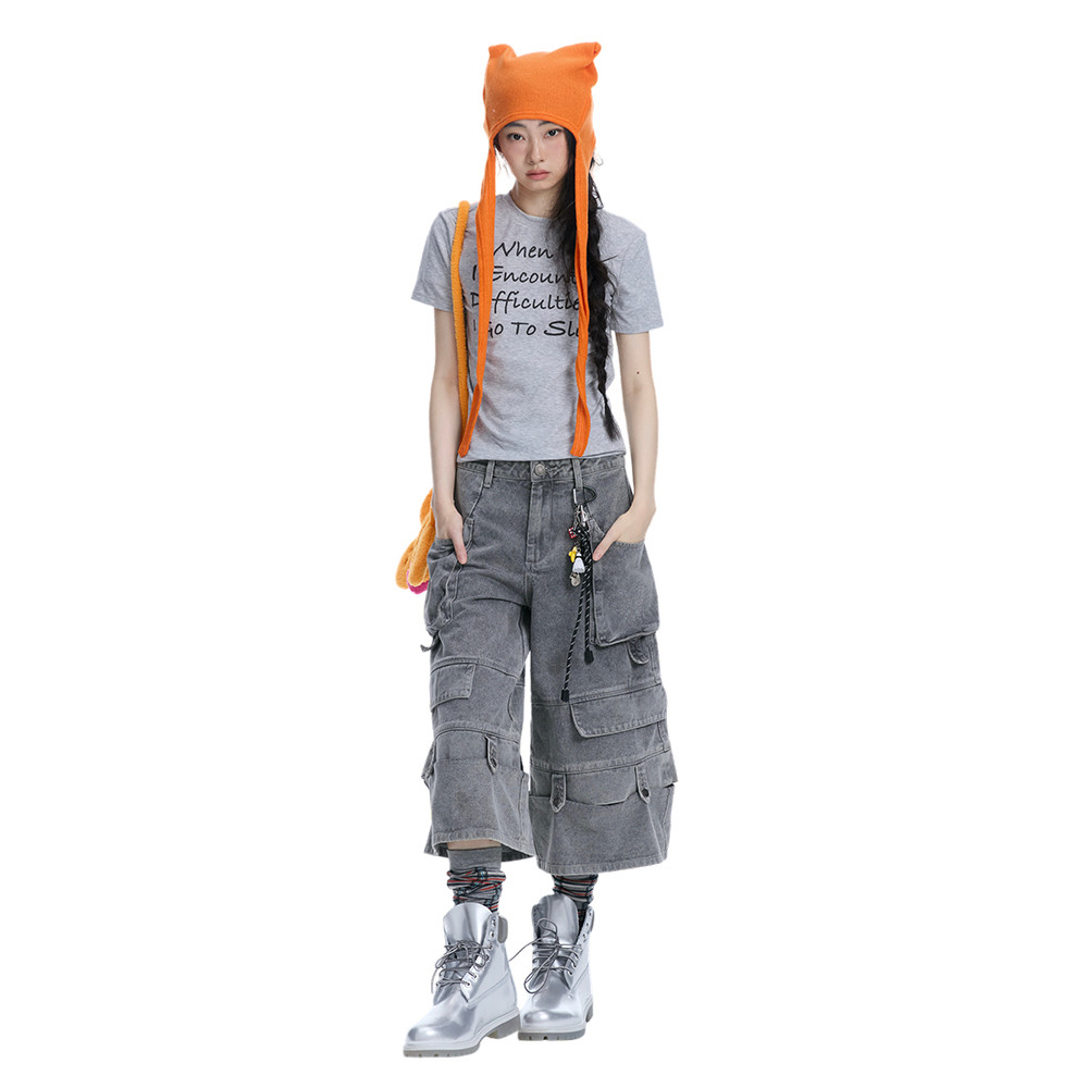 Oink oink Grey English Round Neck Front Shoulder Cool T-fit All-match Basic Short @-