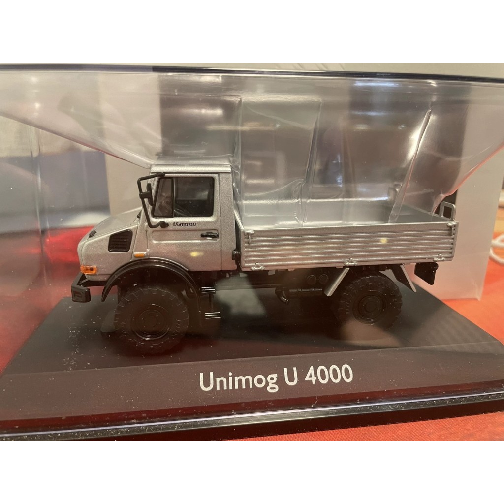[คลังสินค้าพร้อม] 1/43 Unimog U4000 Unimog Truck Original Factory Out of Print Old Goods Off-Road ให