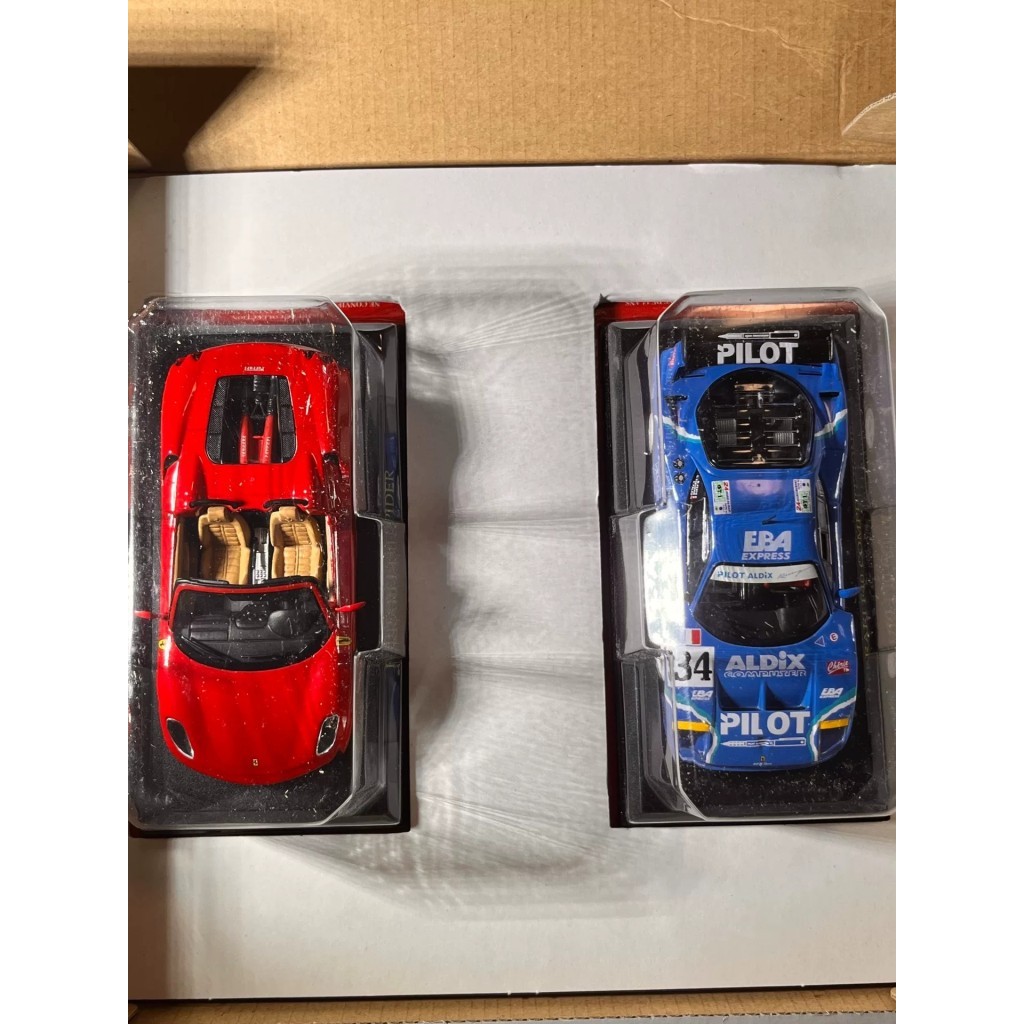 Ixo Ferrari ชุดรถคู่ Ferrari F40 Competizione+Ferrari F430 Spider Ferrari F40 Competizione1. แบบอย่า