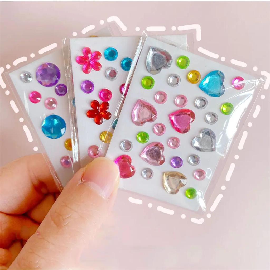 สติ๊กเกอร์ตกแต่ง 3D DIY เพชรหลากสี ลายหัวใจ ดอกไม้ อัญมณีรูปกลม สไตล์ Y2K คริสตัลตกแต่ง สำหรับเคสโทรศัพท์