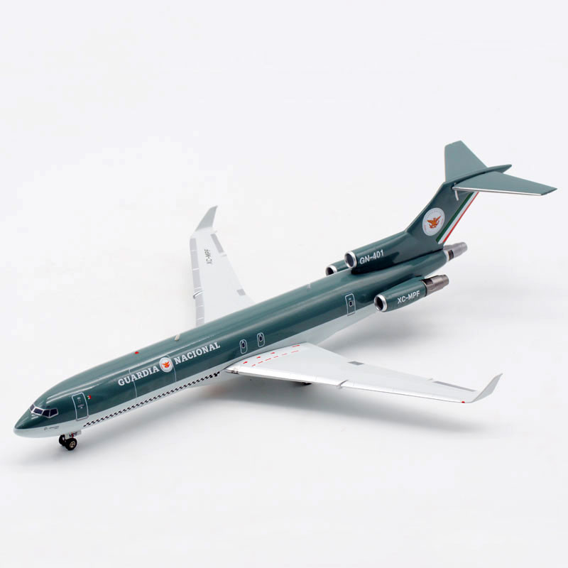 Inflight 1: 200 โมเดลเครื่องบินโลหะผสมเม็กซิกันยามโบอิ้งB727-200 XC-MPF