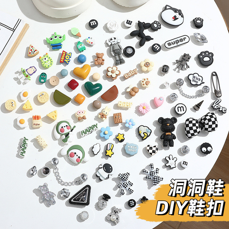 jibbitz crocs ของแทั jibbitz รองเท้าหลุมอุปกรณ์ทําเองน่ารักการ์ตูนรองเท้าหัวเข็มขัดรองเท้าแตะอุปกรณ์