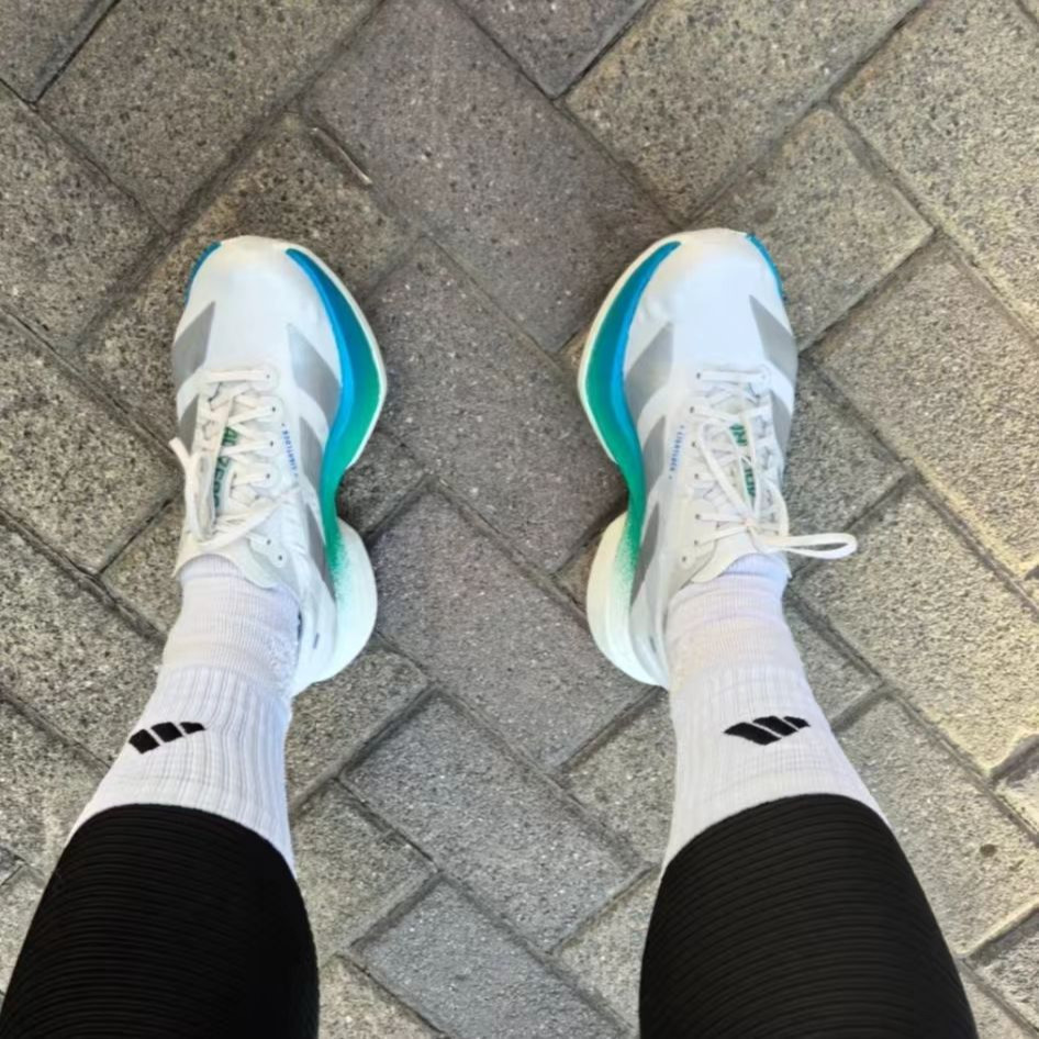 รองเท้าวิ่ง Adidas Marathon แบบ Low-Top ลายเงิน JR6354 สำหรับฤดูใบไม้ร่วง