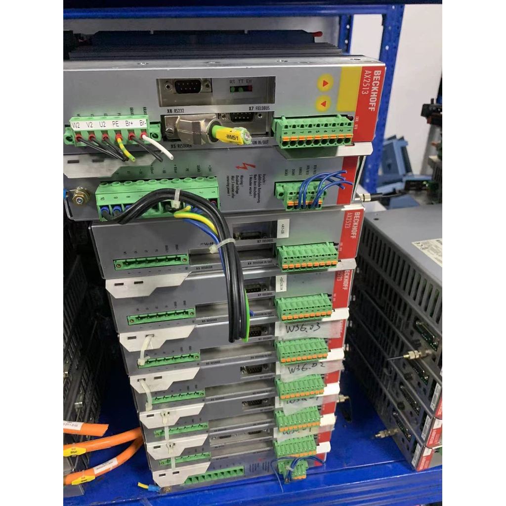 Beckhoff Beckhoff ไดรฟ์ AX2513 การถ่ายภาพจริง Original Disassembly Negotiable โปรดติดต่อฝ่ายบริการลู