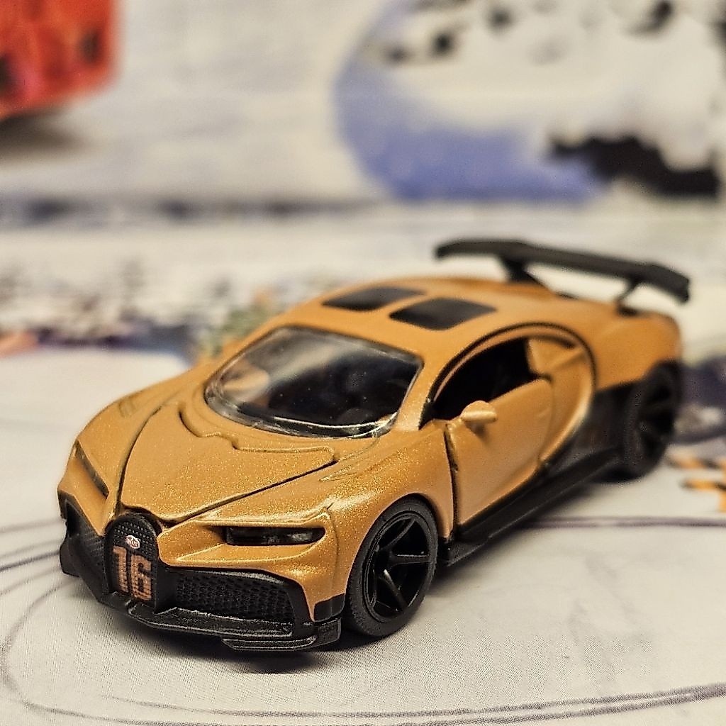 โมเดล รถของเล่น Majorette Bugatti Chiron สีน้ำตาล นอกแพ็ค รถสวย