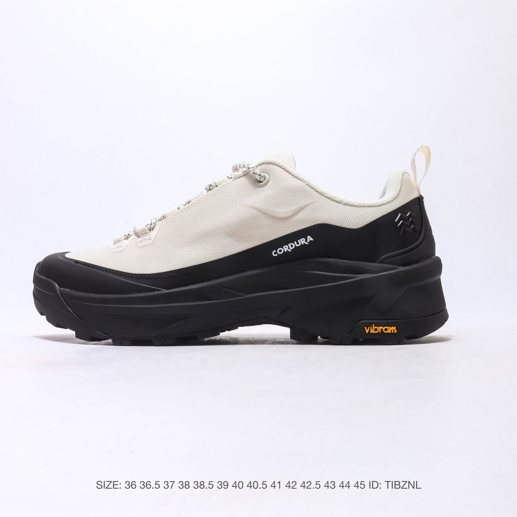 KOLON SPORT รองเท้าเดินป่าที่ทนต่อการสึกหรอ Vibram Outsole รองเท้าเดินป่าน้ําหนักเบารองเท้ากีฬากลางแ