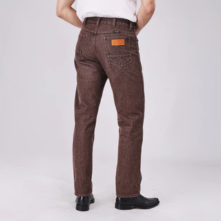 WRANGLER กางเกงยีนส์ผู้ชาย คอลเลคชั่น Beyond Denim เอวกลาง ทรงตรง รุ่น WR F126MMWZN28 สีน้ำตาล