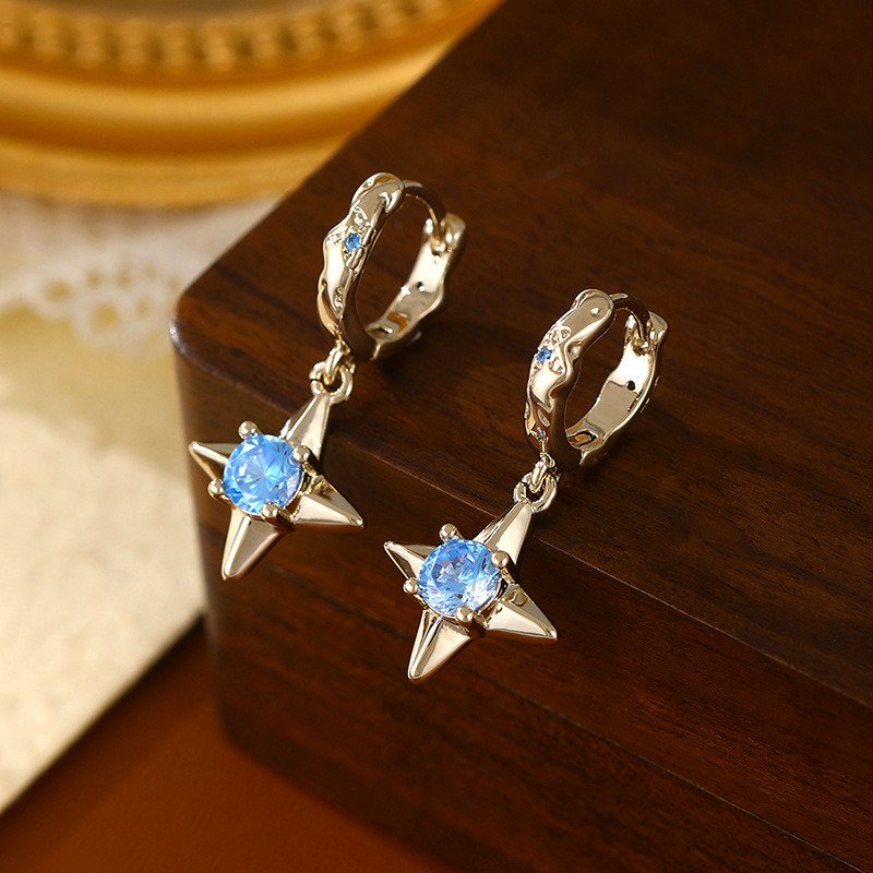 ต่างหู ชุบทองแท้ Pointed Star ต่างหูเรียบง่าย Niche หรูหรา High-End หูหัวเข็มขัด Elegant All-Match สุภาพสตรีเครื่องประดับ